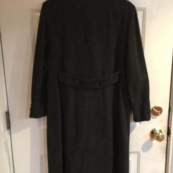 Vintage Classic Wool Coat - Picture 5 of 5